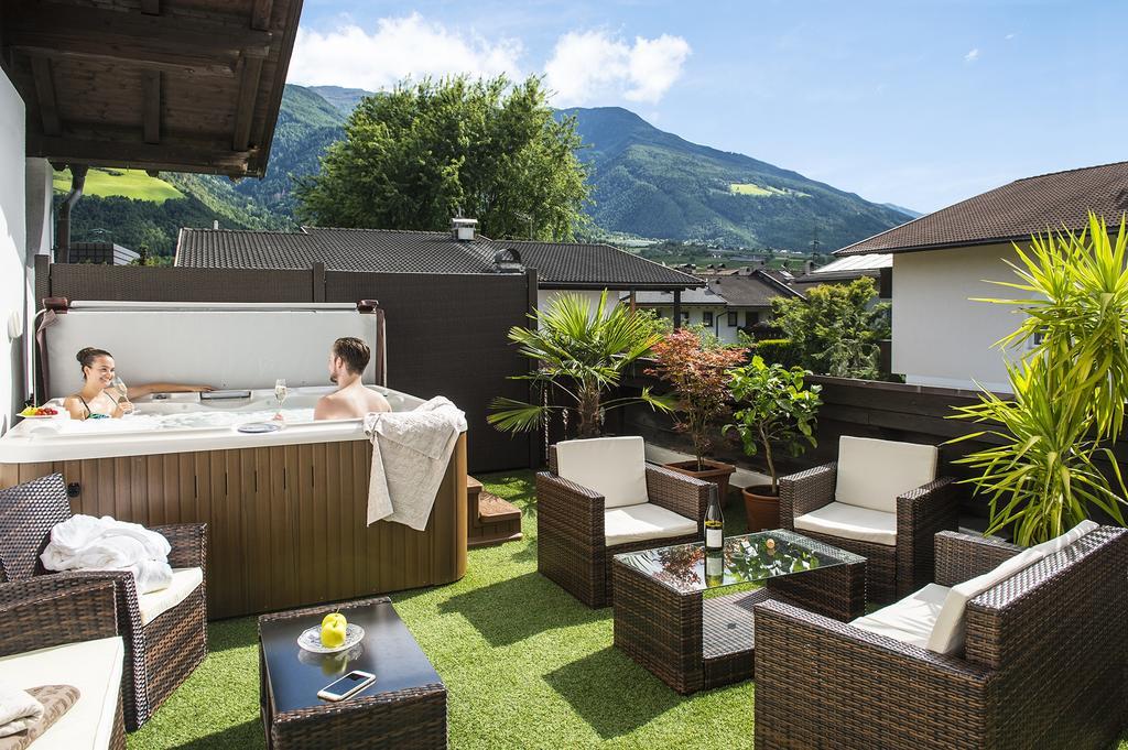 Pension Astoria Naturns Exterior foto